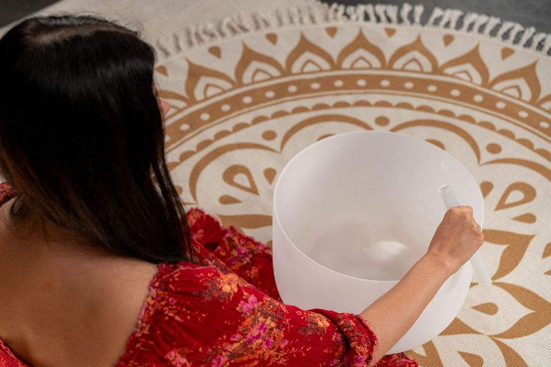 Meinl CSBM14E3 Crystal Singing Bowl 14, 440Hz, Solar Plexus Chakra E3