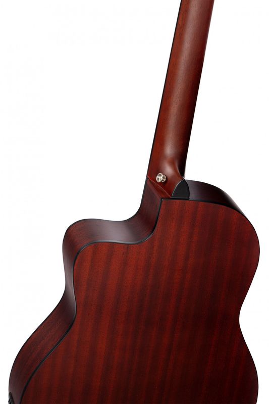 Ortega RCE125MMSN Klassisk gitar 4/4 Size, med mik, Thin, Slim Neck