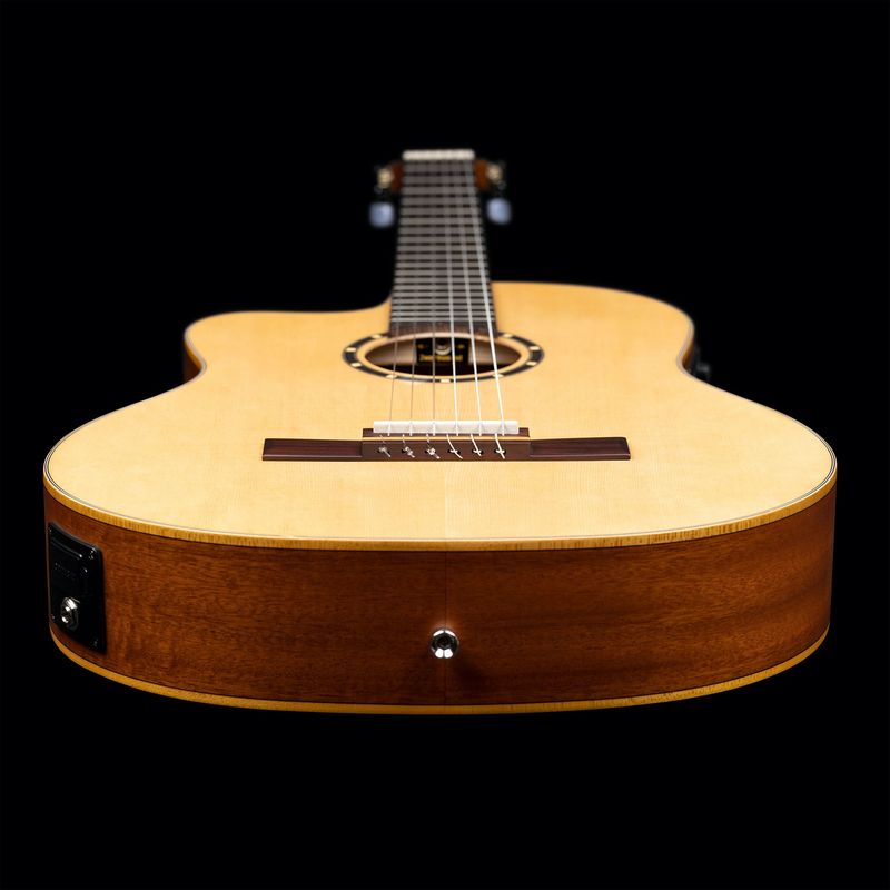 Ortega RCE125SN-L Klassisk gitar 4/4 Size, med mik, Thin, Slim Neck, Left