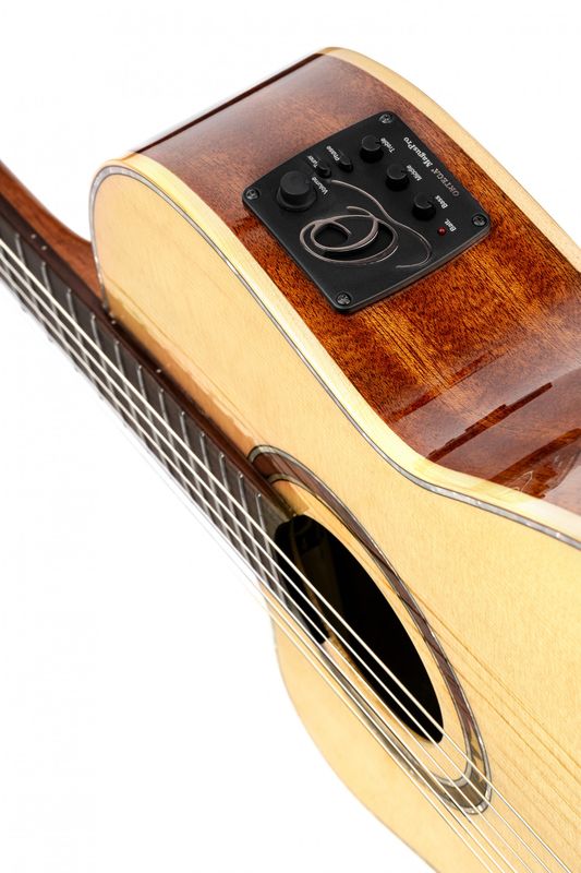 Ortega RCE138-T4-L Klassisk gitar 4/4 Size, Thin, med mik, Slim neck, Left