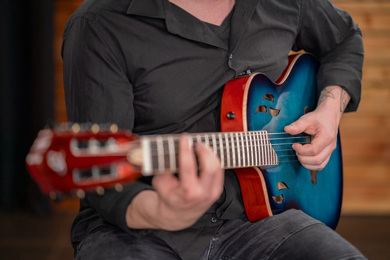 Ortega RTPDLX-FMA-L Nylonstr. gitar med mik, Thin, Slim neck, Left