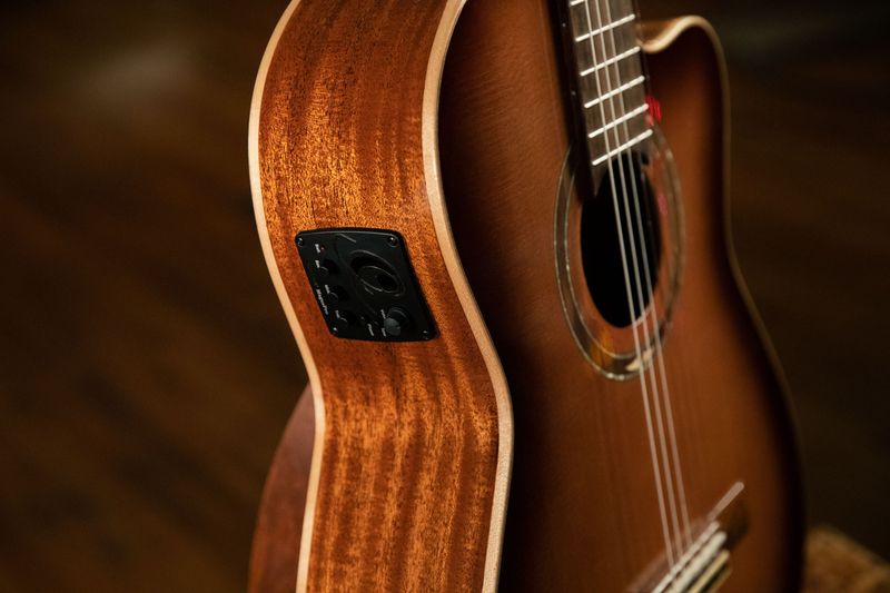 Ortega RCE238SN-FT Klassisk gitar 4/4 Size, med mik, Slim neck