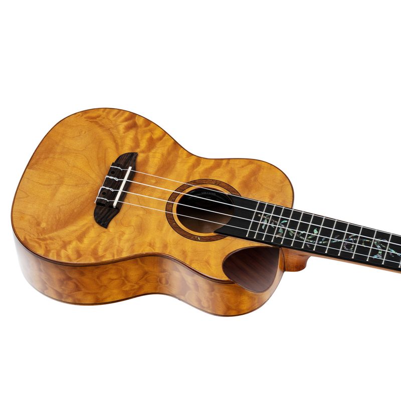 Ortega RUET-QMA Concert ukulele m.mik, o gigbag, Elite, Quilted Maple