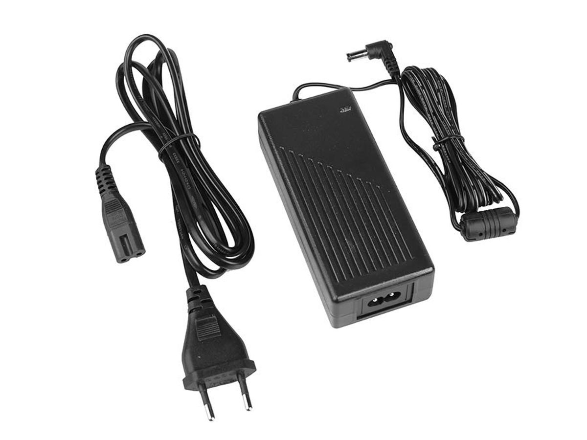 Medeli Power Supply 15V - 2500 mA