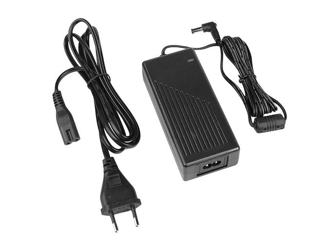 Hovedbilde Medeli Power Supply 15V - 2500 mA