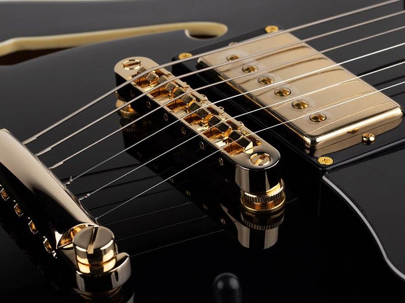 Sire H7 Series Larry Carlton Electric Archtop Guitar Black