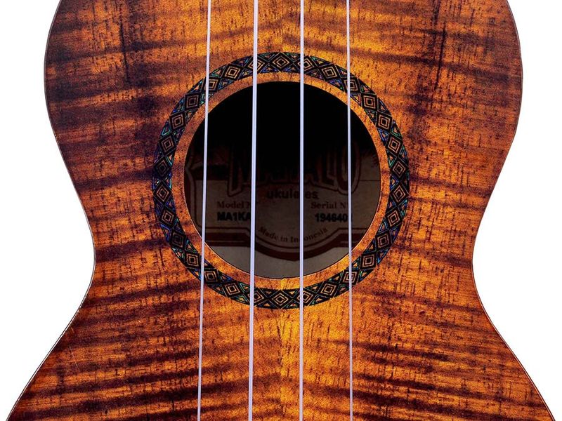 Mahalo Artist Elite Series, soprano ukulele PHOTO FLAME KOA, with bag