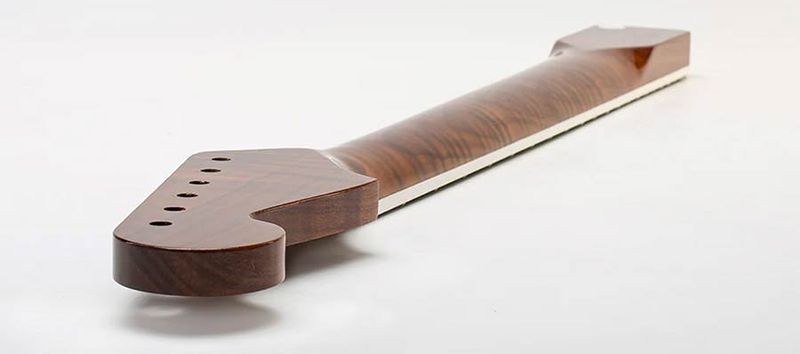 Allparts Select ltd VIN-MOD Deluxe neck for Stratocaster, AAA+ roasted flamed maple, bound fretboard, nitro finish