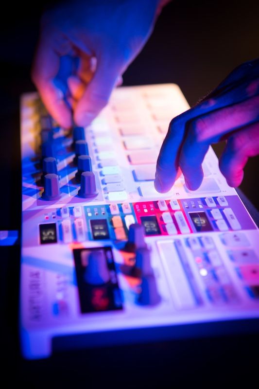 ARTURIA Beatstep Pro USB MIDI Controller Sequencer