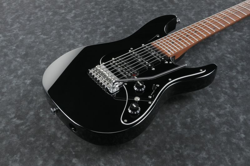 Ibanez AZ24047-BK AZ Prestige 7-strenget m/koffert